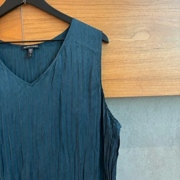 Eileen Fisher Crinkled V Neck Dress, Size 1X - Picture 6 of 11